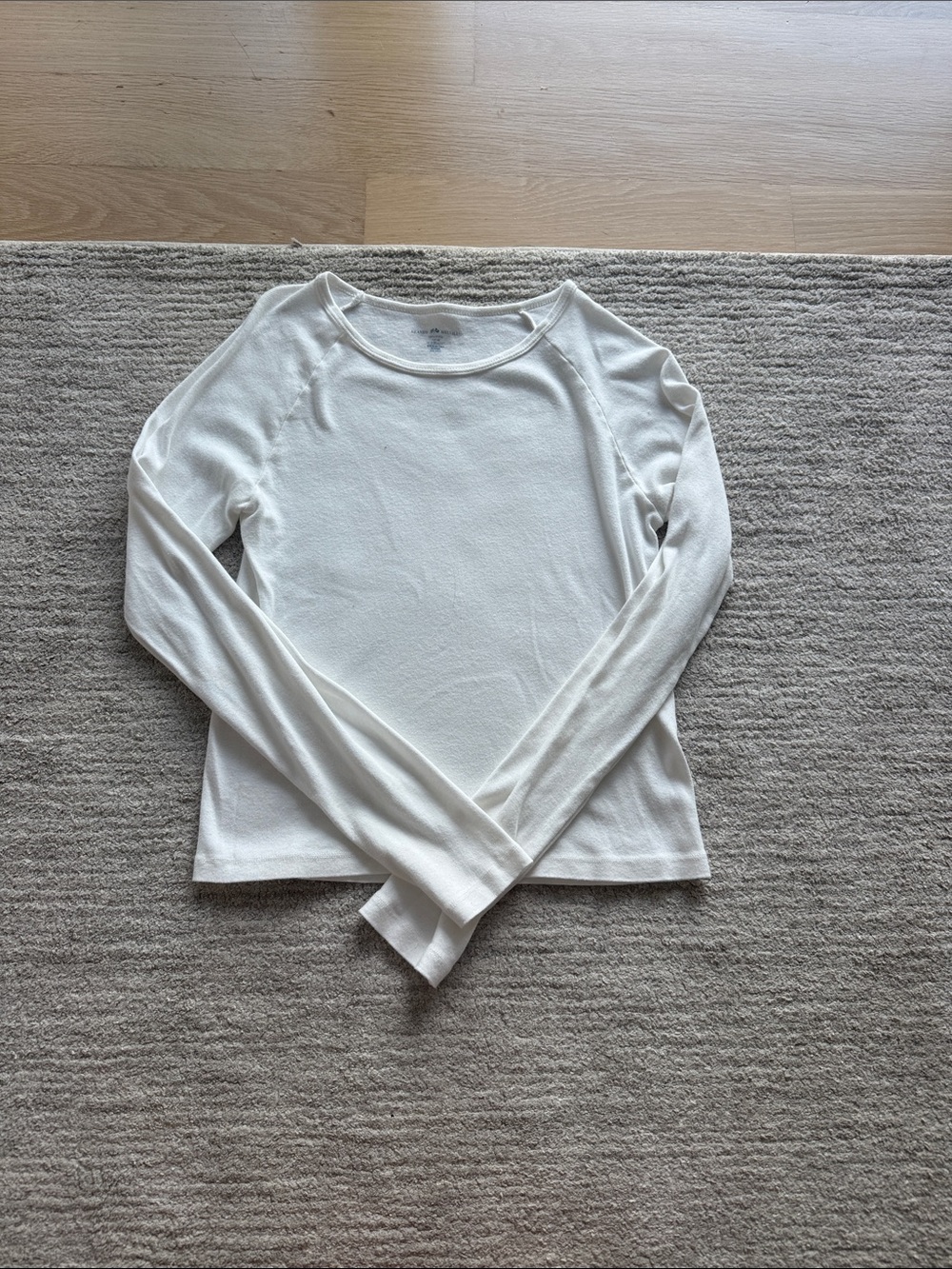 Brandy Melville Off-White Long Sleeve Crewneck Top